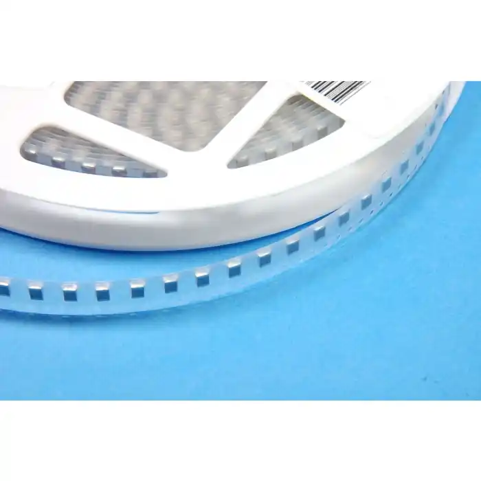 Crafted KEMET - C1812C105K1RAC7800 - Capacitor, SMD. 1uF 50V. Package of 10.