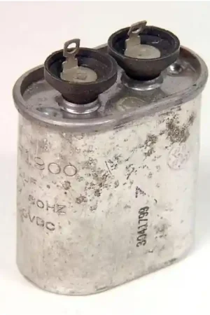 Exclusive General Electric - 28F1900 - Capacitor, oil-filled. 1uF 440VAC 1000VDC.