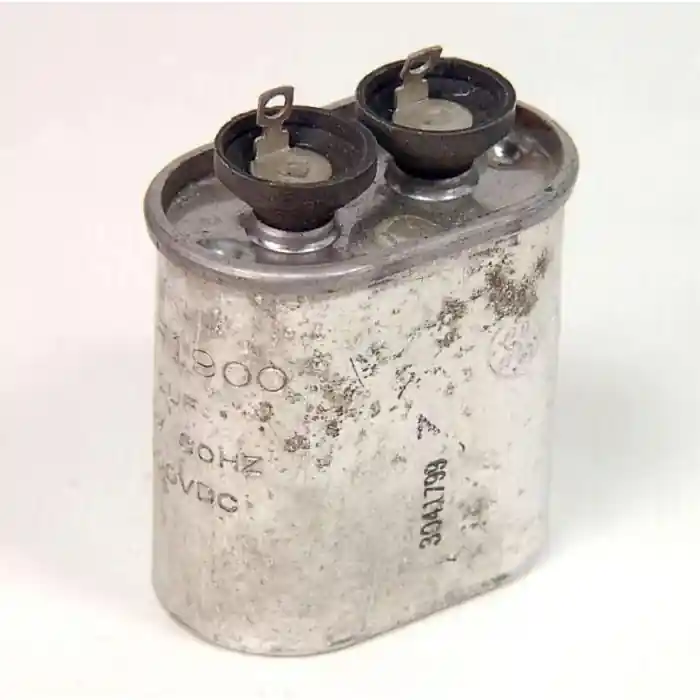 Exclusive General Electric - 28F1900 - Capacitor, oil-filled. 1uF 440VAC 1000VDC.