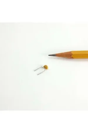 Handmade Centralab - 1C20X7R104K050B - Capacitor, ceramic. 0.1uF 50V. Radial. Trimmed Leads. Pack of 25