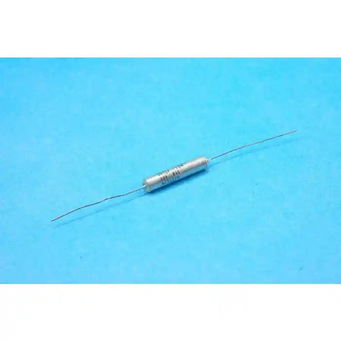 MAJOR - CAP3020 - Capacitor, tantalum. 4.1uF 20V. Package of 25. Must Have