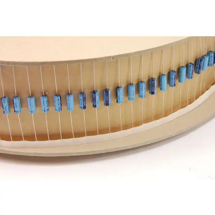 Luxury NICHICON - TLB1H4R7M - Electrolytic. 4.7uF 50V. Package of 5.