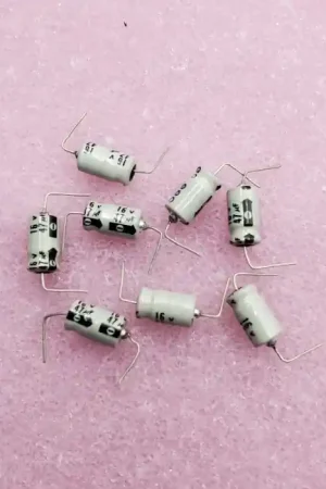 Modern EEC - CAP425 - NEW 47UF 16V CAPACITORS  Package of 4