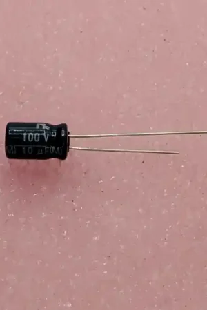 NIC COMPONENTS CORP - NRSA100M100V - 6.3X11TBF - Capacitor, Electrolytic. 10uF 100V, Radial Leads. Limited Offer
