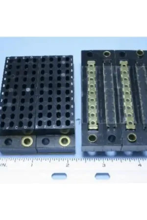 Cooper Ind - 13837 - Connector, terminal block. 80 Pos, 10A 115VAC. Seasonal Sale