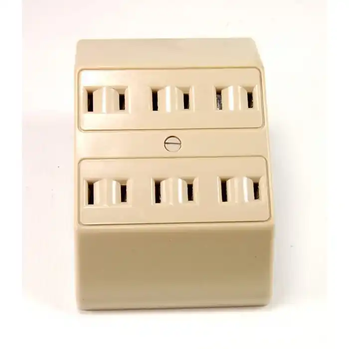 Leviton - 8-041 - 6 x Duplex wall adapter. Free Returns