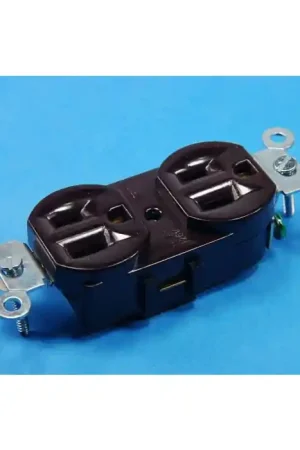 Shop Now ELECTRACRAFT - 52-06200 - Duplex receptacle, 3 Wire 15Amp 125VAC.