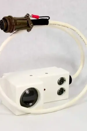 Big Sale Cutler-Hammer Opcon / Eaton - 9501AS-005C1 - 108126-008 - 7872001300 - Photoelectric Sensor Control 20" Wide-Beam New