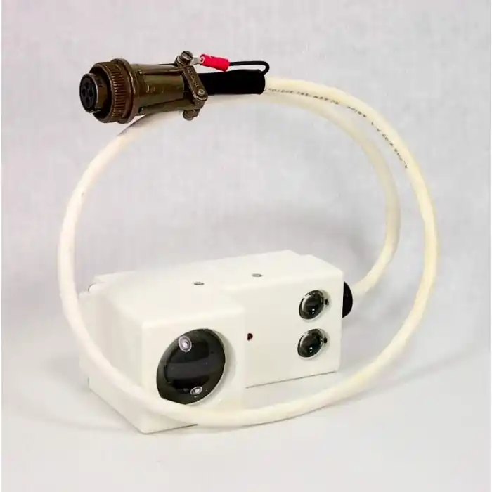 Big Sale Cutler-Hammer Opcon / Eaton - 9501AS-005C1 - 108126-008 - 7872001300 - Photoelectric Sensor Control 20" Wide-Beam New