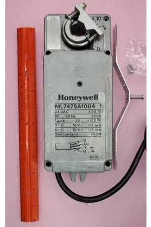 HONEYWELL - ML7475A1004 - Direct Coupled Rotary Actuator, Spring Return, 105 LB-In Torque New Brand New