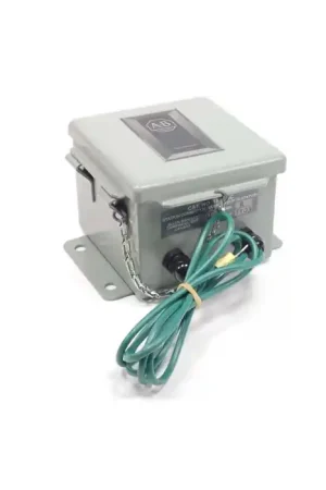 ALLEN BRADLEY - AB - 1770-SC - Enclosure. Station Connector minus internal T-Block, capacitor and D-Shell Packet.. Direct From Factory
