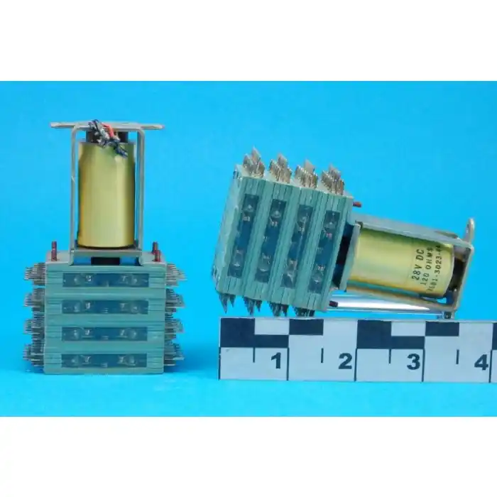 Save Now Olymic Controls - Data Switch Corp - T-Bar - 901-48C-28-S - Relay, control. 48PDT 28VDC.