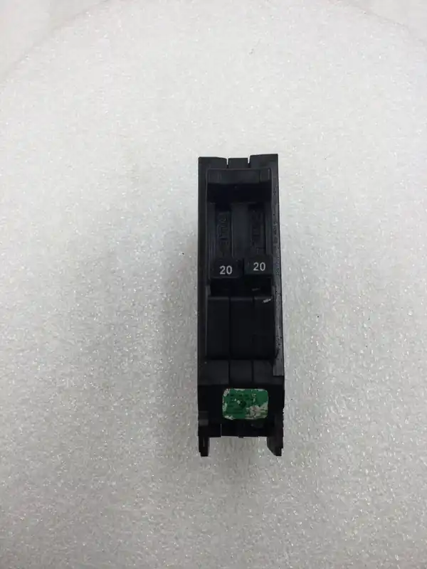 Factory Price GE General Electric TR2020 20 Amp Single Pole 240V Tandem Circuit Breaker