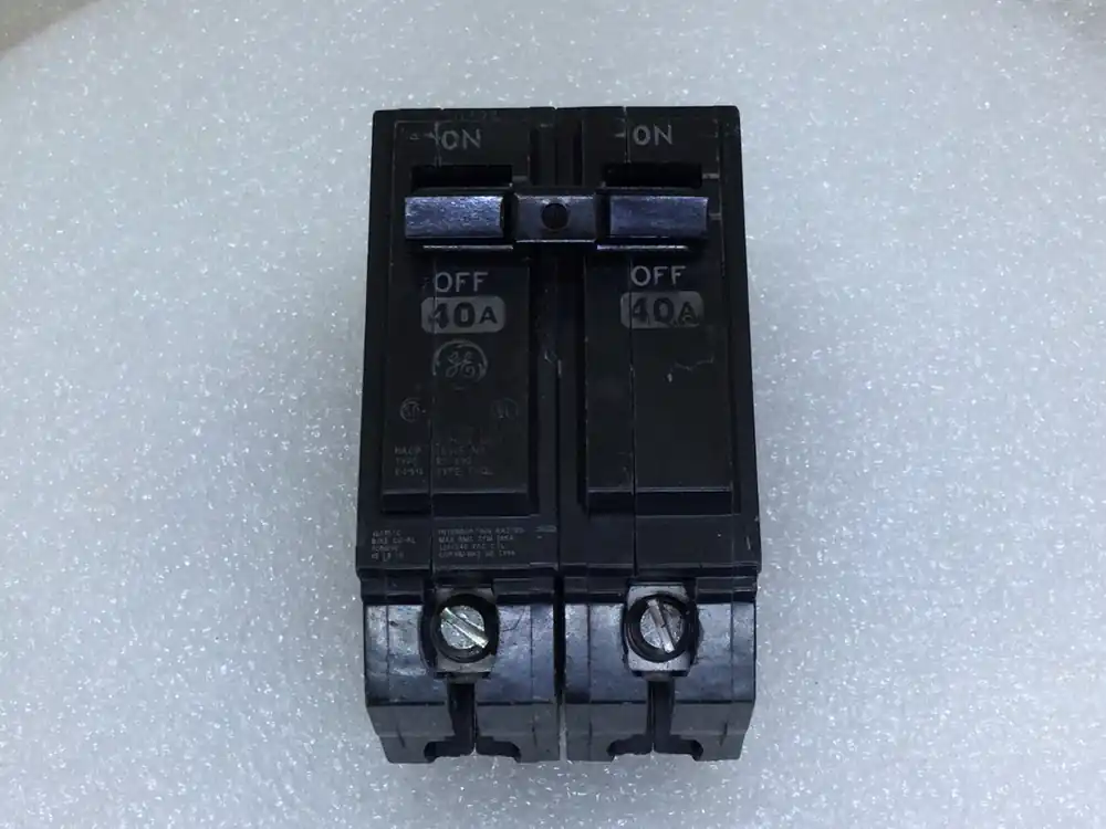 Worldwide Shipping General Electric THQL2140 40 Amp 2 Pole 120/240V Circuit Breaker