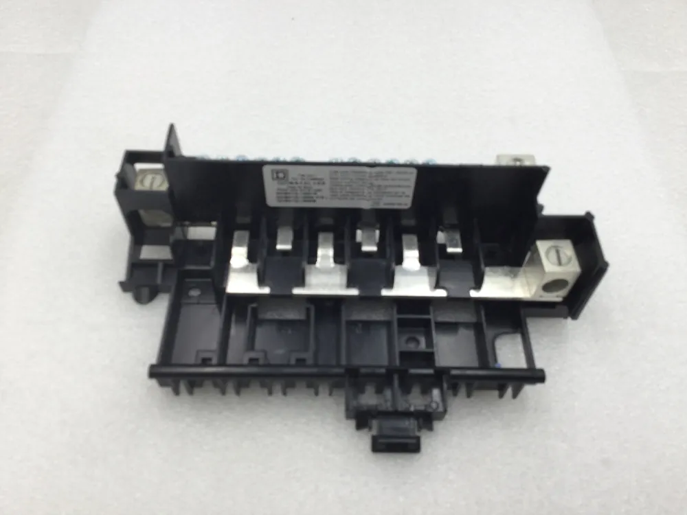 Square D QON612L100 6 Space-12 Circuit 100A 120/240V MLO Type QOB Breaker Base Only 8" X 5" Best Seller