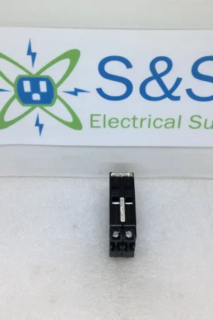 Next Day Delivery Siemens QT1-2020 20 Amp 2 Pole 120/240V Tandem Circuit Breaker - Closed Stab