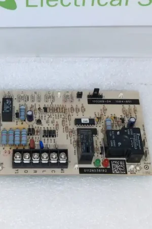 While Supplies Last Honeywell/Lennox 100269-04 1084-851 HVAC Defrost Control Circuit Board