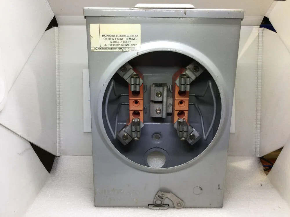 Milbank Series U-125 Type 3R Enclosure 11.5" x 8" Warranty Included
