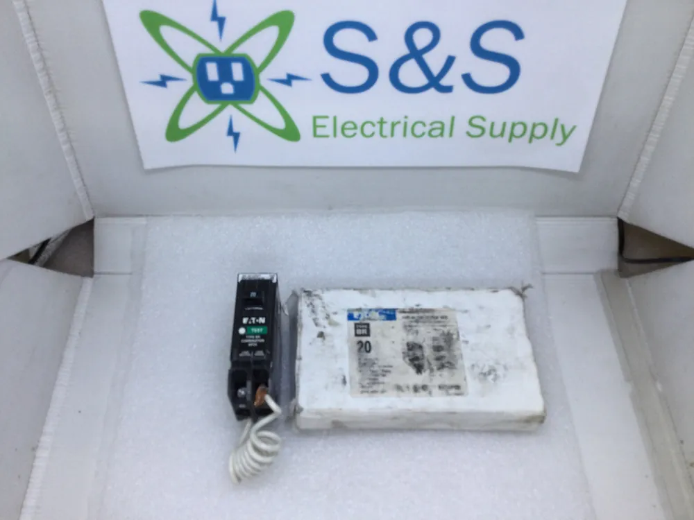 Eaton BRCAF120 20 Amp Single-Pole Combination Arc Fault Circuit Breaker Worldwide Shipping