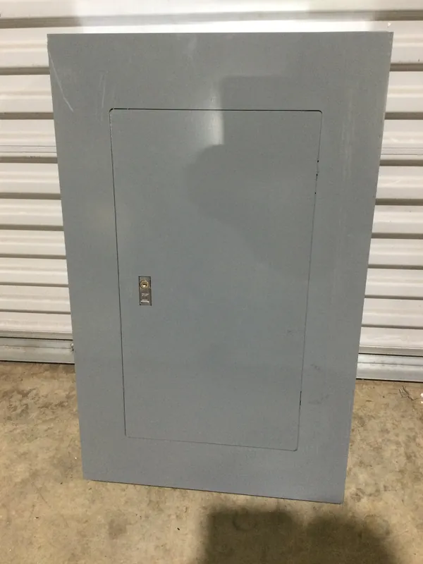Holiday Sale Square D NQOB NQ302L2C MLO Panelboard 225 Amp 208y/120v 3 Phase 4 Wire Panel 30 Ckt complete with cover