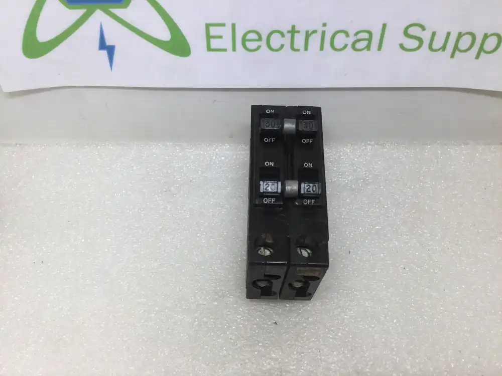 Square D QOT22030 20/30 Amp 4 Pole 120/240V Circuit Breaker W/ Metal Hook No Minimum Order