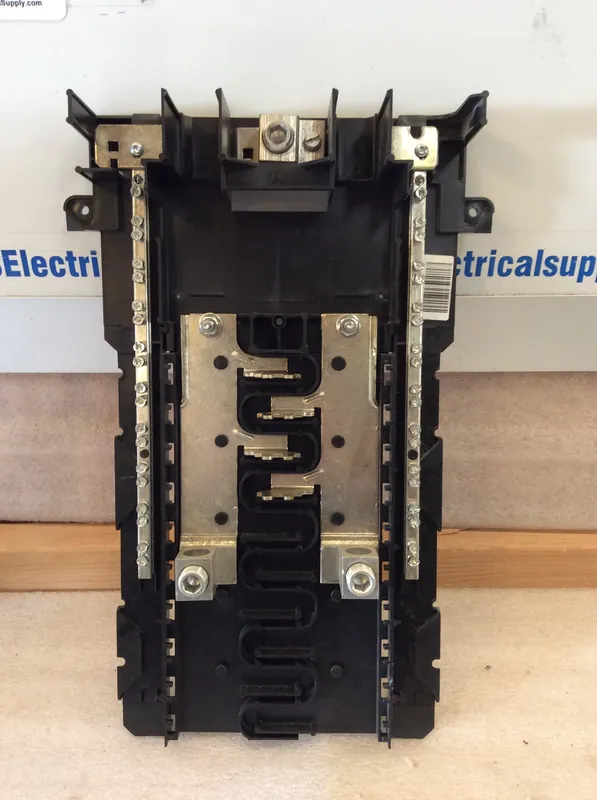 Handmade Square D/Homeline HOM816M200PFTRB 200A Main Breaker 8/16 Circuit 120/240VAC Type HOM Guts Only