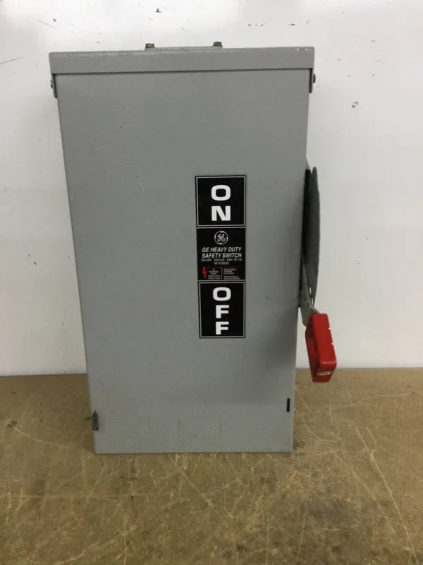 Limited Time GE/General Electric THN3363R 100 Amp 3-Pole 600V Safety Switch