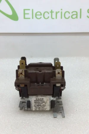Honeywell Switching Relay R822U1063 C118659-P11 24Vac Coil Express Delivery