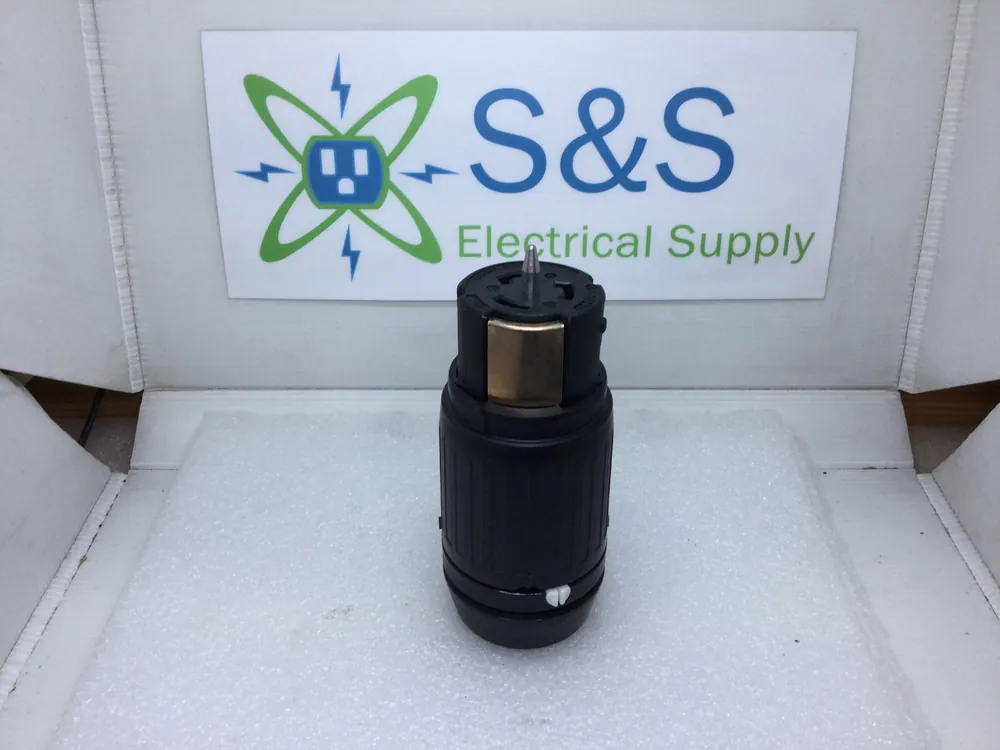 Super Sale Hubbell CS8364C Wiring Device Lock & Twist 50 Amp Locking Connector 3P-4W-250V