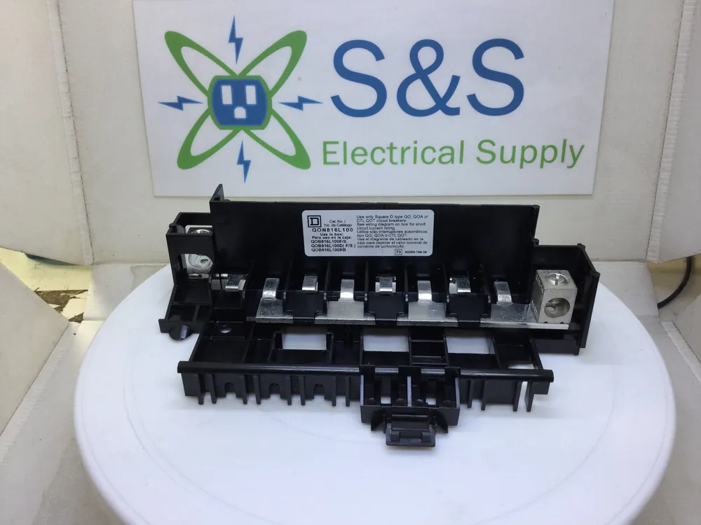 Square D QON816L100 100 Amp 120/240V 1 Phase 3 Wire One Day Deal