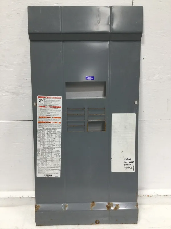 Square D QO816M250 250 Amp 8 Space 120/240V Dead Front Only w/Main 28 3/8" x 14" Price Drop