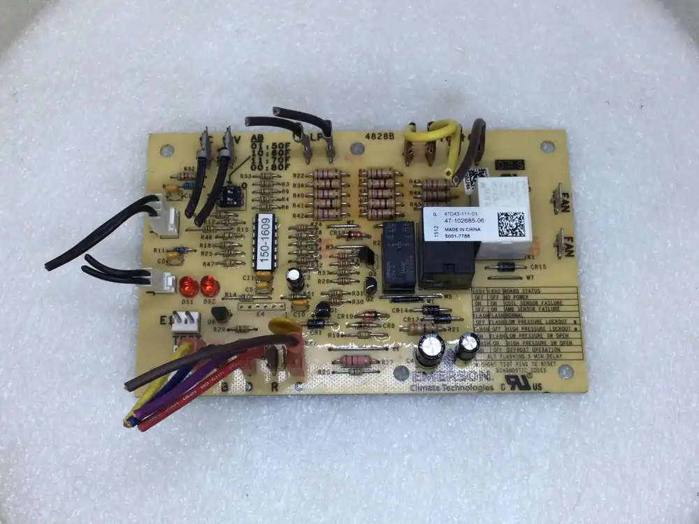 Must Have Emerson 47D43-111-03 Heat Pump Control Board