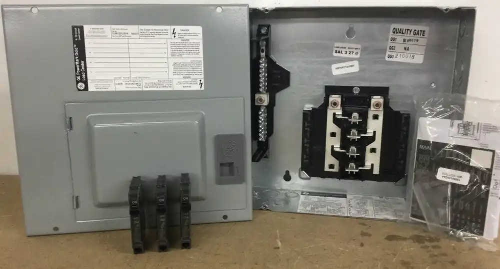 Last Chance GE TLM812SCUD1K 125 Amp 8 Space 16 Circuit Indoor Main Lug Load Center Value Pak