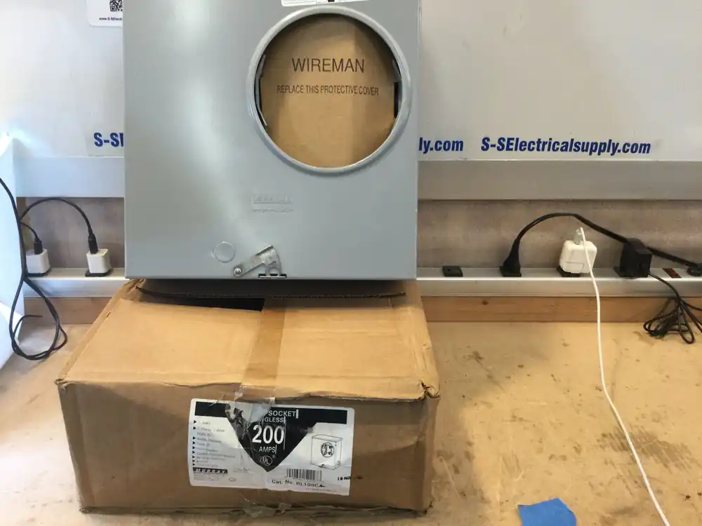Big Sale Murray RL199CJ 200 Amp Talon 5T Ringless Meter Enclosure 1 Phase 3 Wire 600vac Nema3r New In Box 13" X 14" X 6"