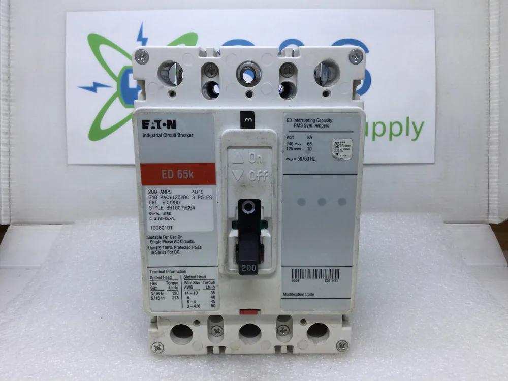 Hassle-Free Returns Eaton/Cutler-Hammer ED3200 200 Amp 240v 3 Pole Circuit Breaker