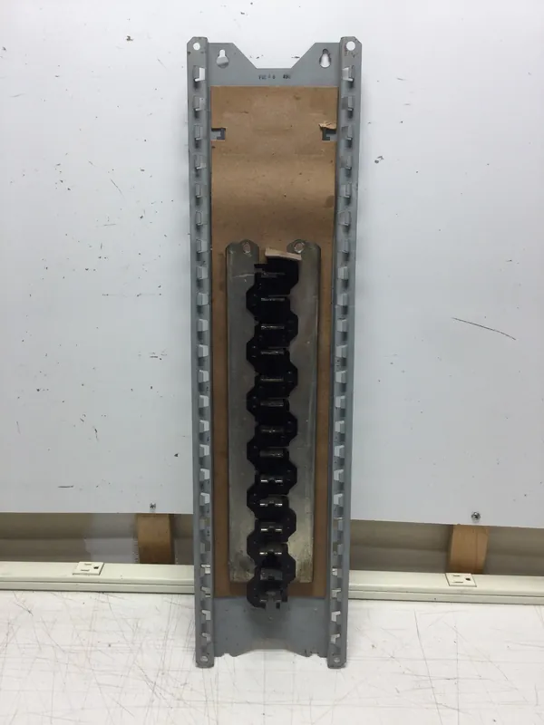 Order Now ITE EQC28MBB 200 Amp 120/240 VAC 14 Space/40 Circuit Load Center Guts Only 6.5" X 24.5"