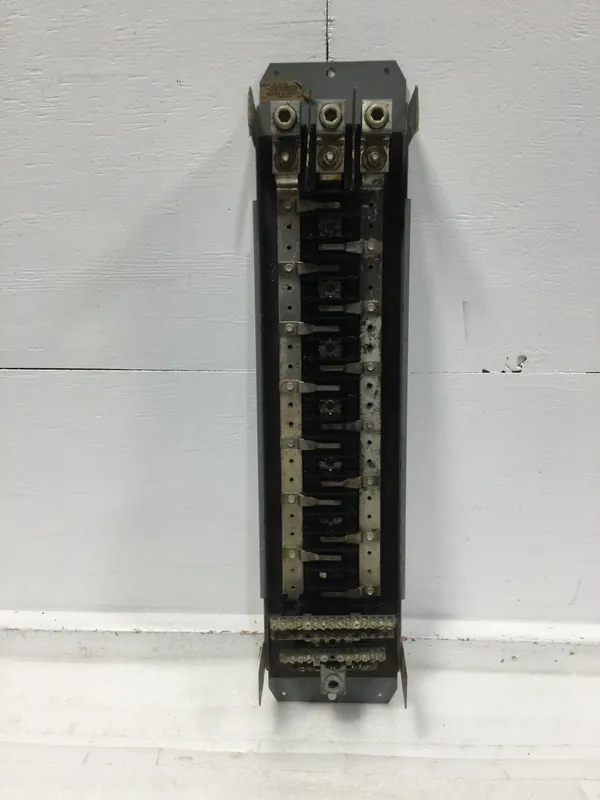 Hot Picks Square D QON442 225 Amp 3 Phase 21 Space/42 Circuit MLO Load Center Guts Only 6" X 25"