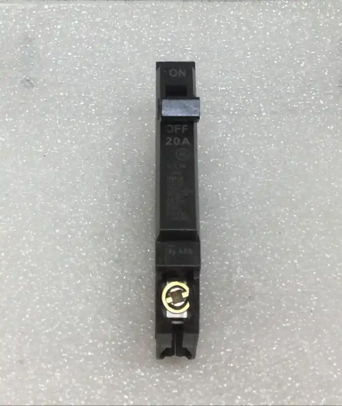 Budget GE TQP/THQP120 20 Amp 1 Pole 240V Circuit Breaker - Cosmetic Flaw