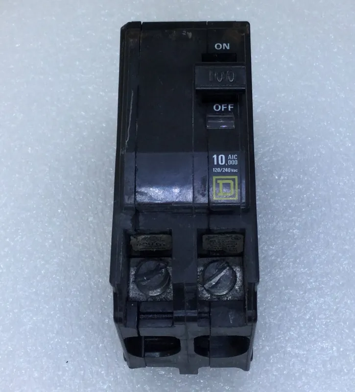 Same Day Shipping Square D QO2100 100 Amp 2 Pole 120/240V Circuit Breaker - Cosmetic Flaw