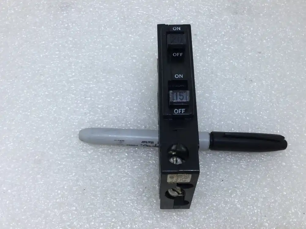 Square D QOT1520 15/20 Amp 1 Pole 120/240V Breaker - Old Style - Metal Hook Genuine