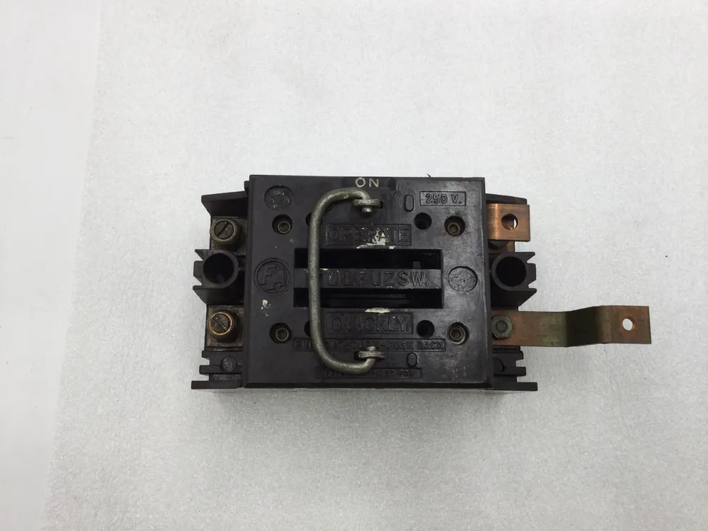 Frank Adams PULFUZSW Fuse Pull Out and Fuse Holder 250v 2 Pole 60 Amp Fast Shipping