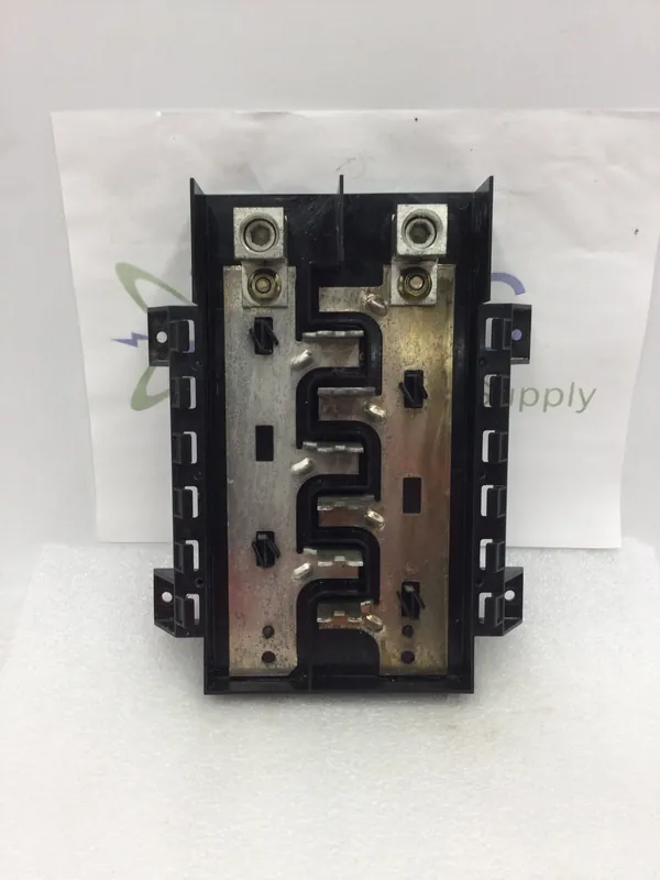 Siemens MC0816B1200TH 150/200 Amp 6 Space/24 Circuit 120/240 VAC Load Center Guts Only 7" X 9" Big Sale
