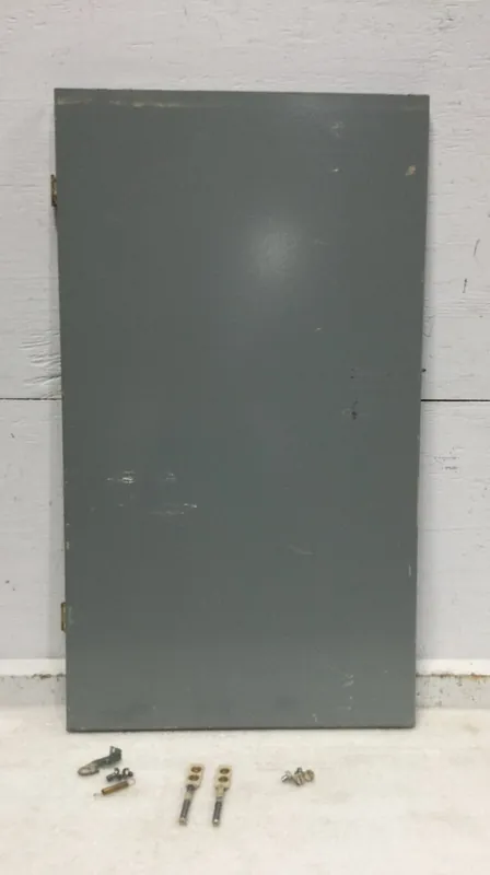 Eaton BRP08B200RF 200 Amp 120/240v 1 Phase 3 Wire Nema 3R Load Center Hinged Door 25" x 14 1/8" Must Have