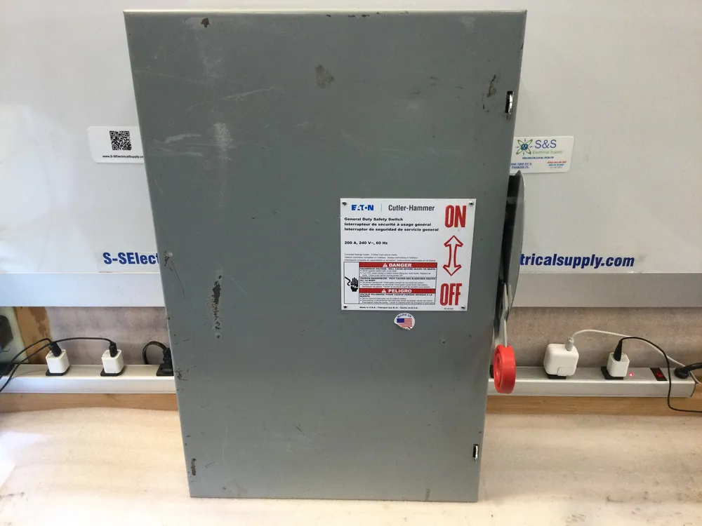 In Demand Eaton Cutler Hammer DG224NGK 3 Wire Nema 1 200 Amp 240V Safety Switch
