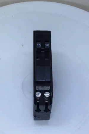 While Supplies Last Square D QO1520 15A/20A 120/240V Tandem QOT Circuit Breaker - Clip On