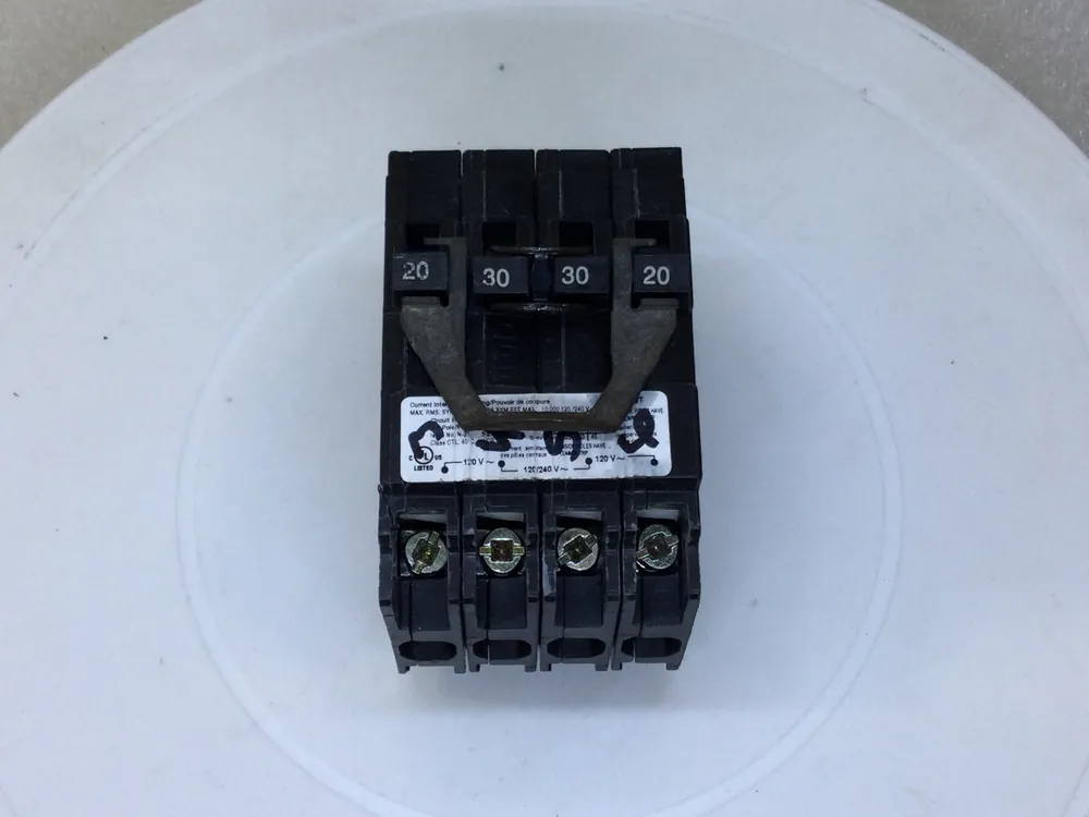 Siemens/Murray Q22030CT 20/30/30/20 Amp 4 Pole 120/240V Circuit Breaker Limited Offer