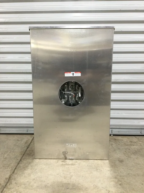 Latest Siemens/Talon 49107-02FL 3 Phase 320A Continuous 600VAC 7 Jaw Lever Bypass Ringless Meter Socket (New)