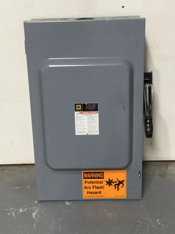 Bulk Order Square D H364N 200 Amp 3 Pole 600V Fusible Type 1 Disconnect Safety Switch