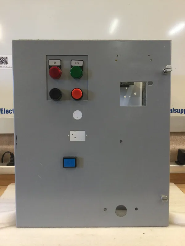 Siemens-Tiastar/Siemens-Allis 600A 480VAC 3Ph Empty MCC Feeder Bucket (Please See Variants) Trusted Brand