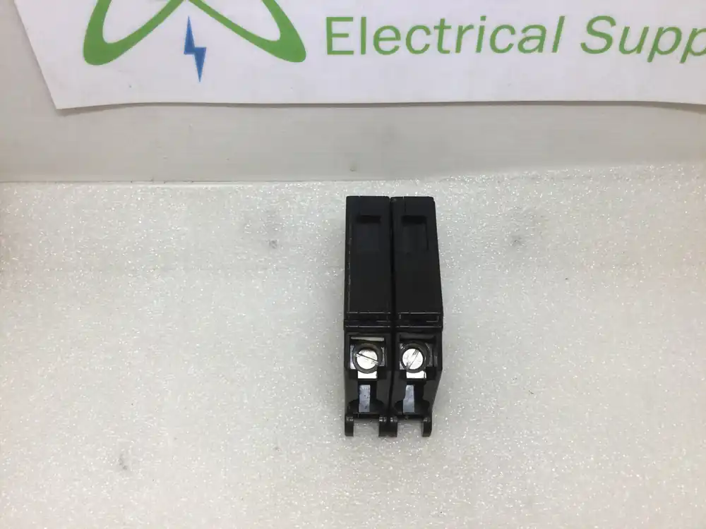 Eaton Cutler Hammer CHSF2125 Sub Feed Lug Block 125A 2 Pole Type CH 1/0 Max Wire Modern